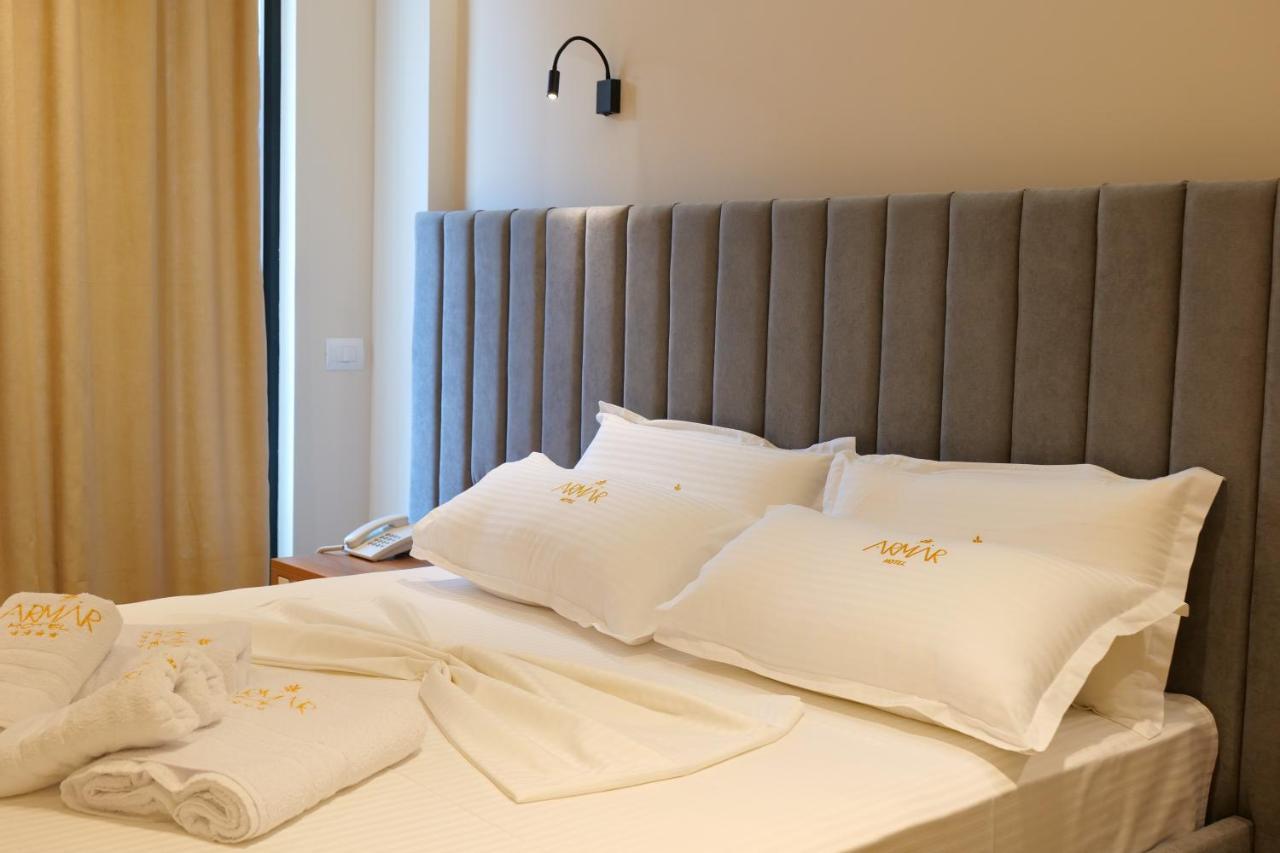 Armar Hotel Sarandë Esterno foto