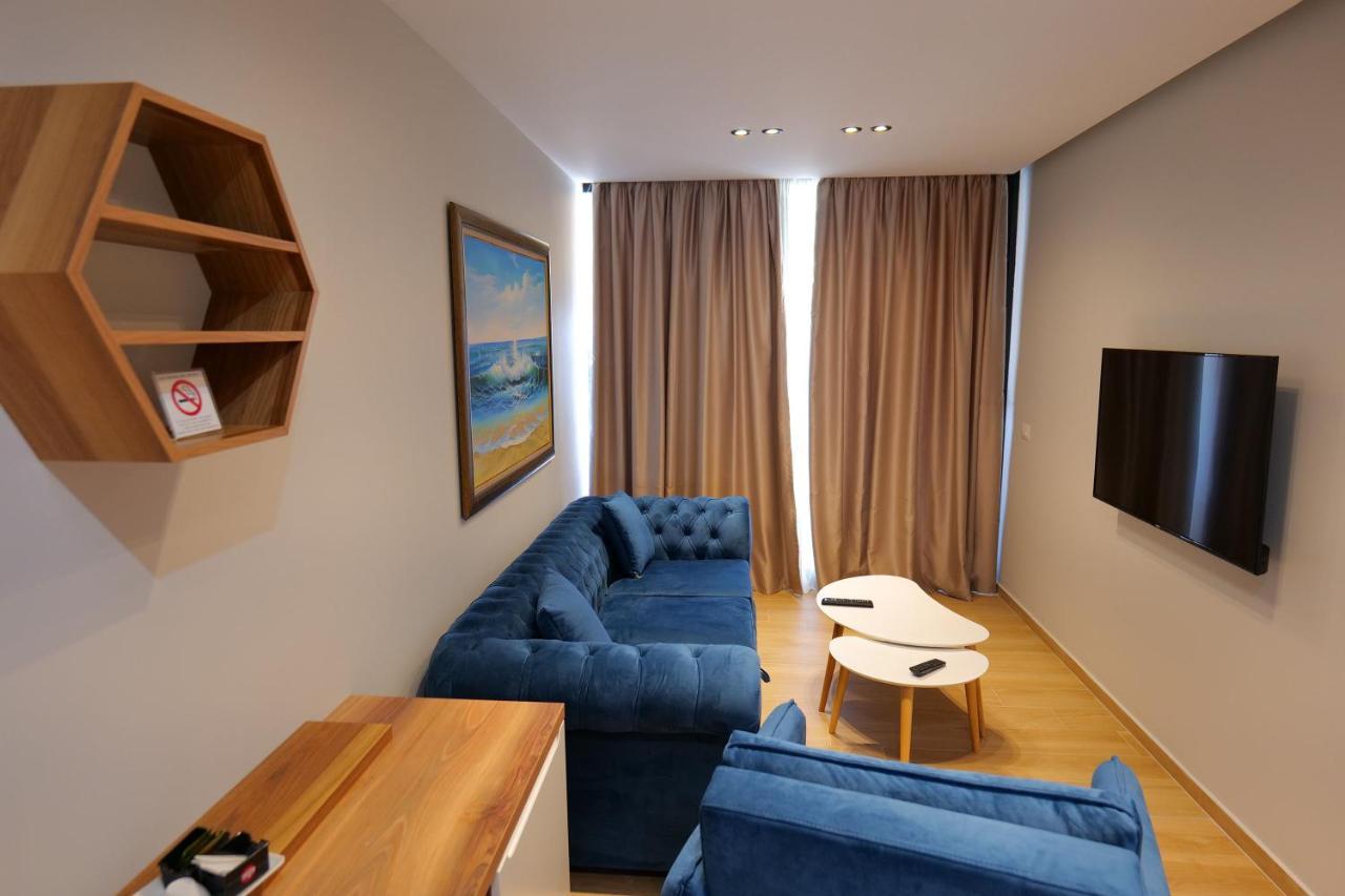 Armar Hotel Sarandë Esterno foto