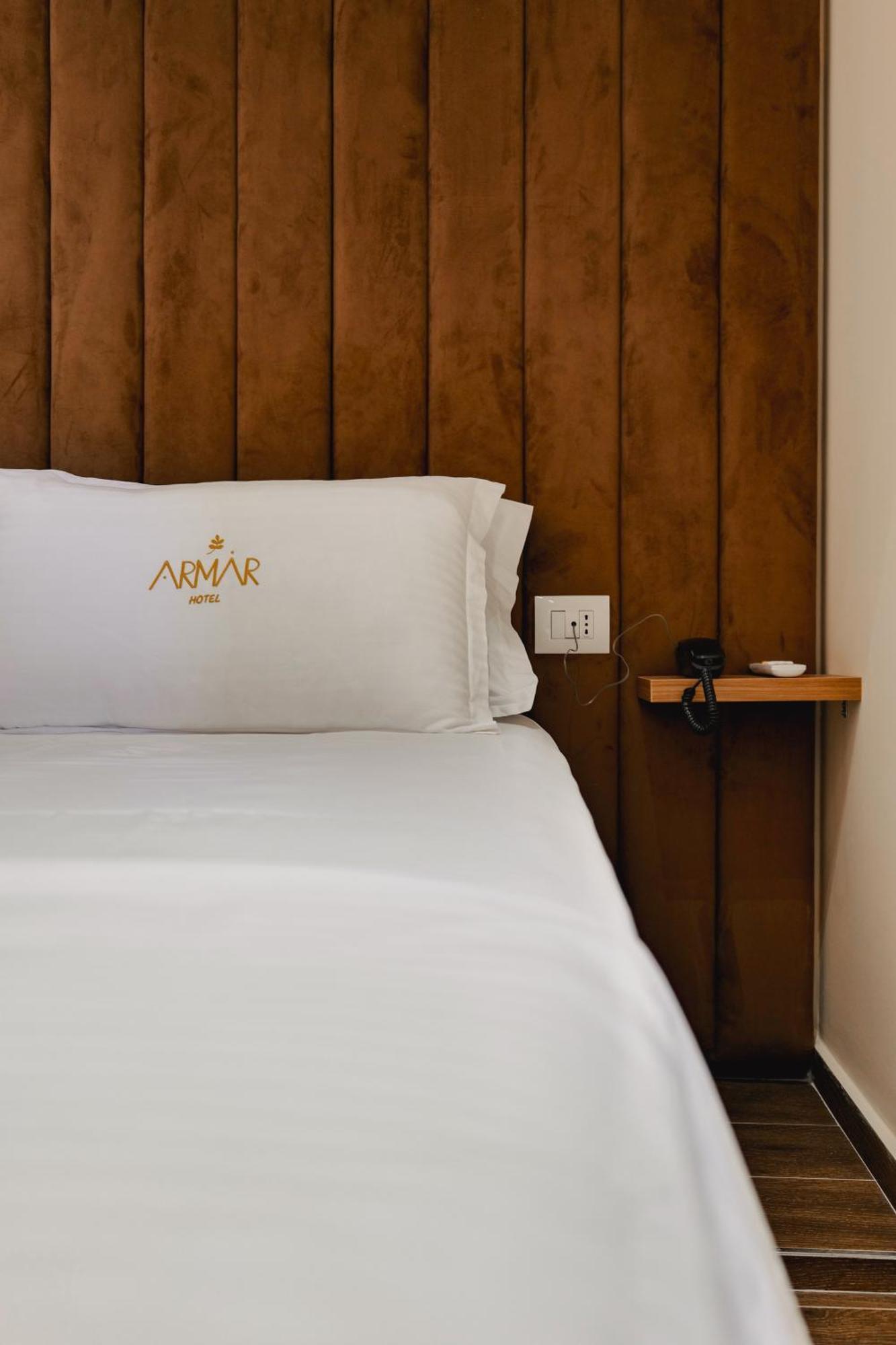 Armar Hotel Sarandë Esterno foto