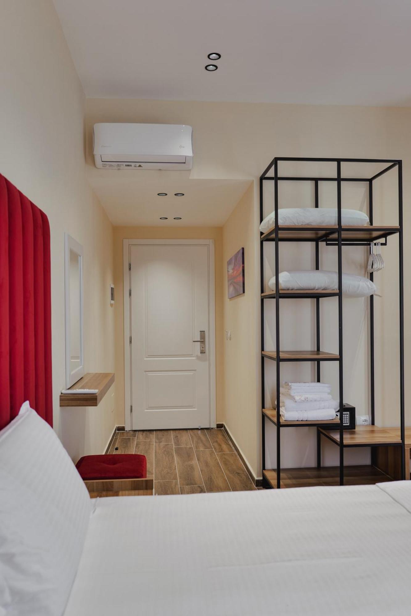 Armar Hotel Sarandë Esterno foto