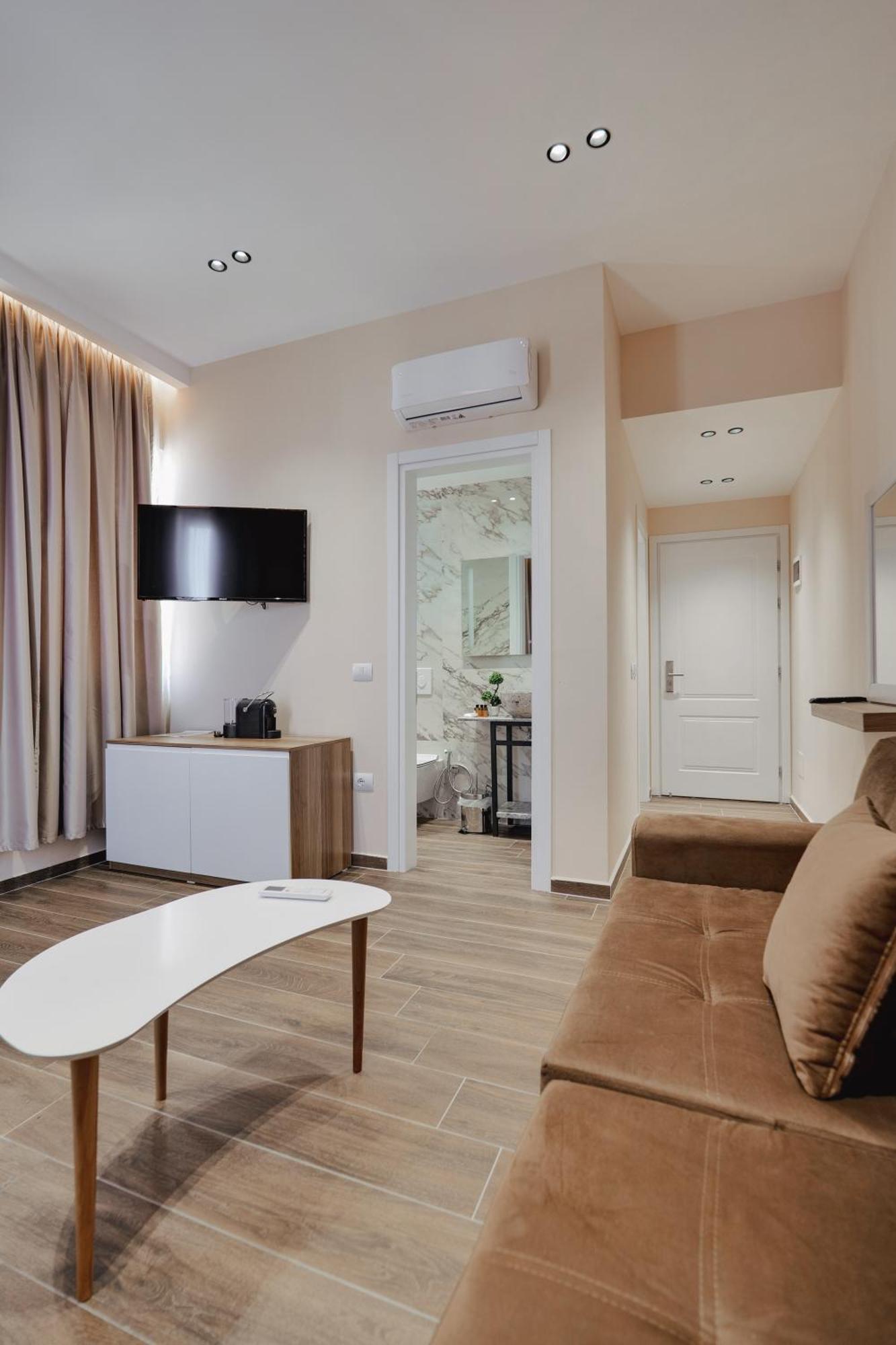 Armar Hotel Sarandë Esterno foto